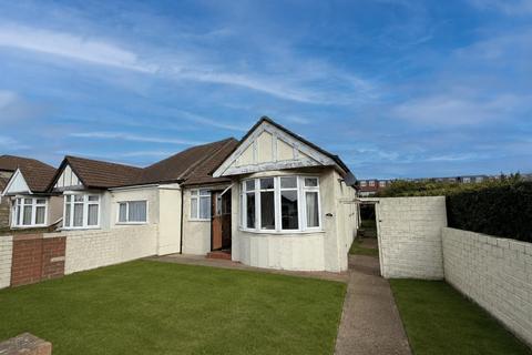 3 bedroom semi-detached house to rent, East Rochester Way, Sidcup
