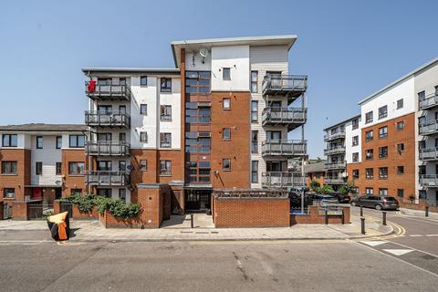 2 bedroom flat for sale, Island Road, London, SE16