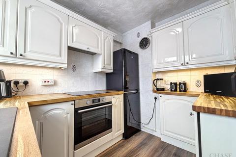 2 bedroom semi-detached house for sale, Fife Avenue, Jarrow, NE32