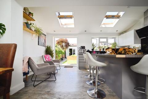 5 bedroom terraced house for sale, Myrtle Grove, Portsmouth, Hampshire, PO3