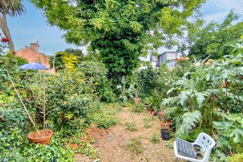 1 bedroom flat for sale, 47A Pearcroft Road, Leyton, London, E11 4DP