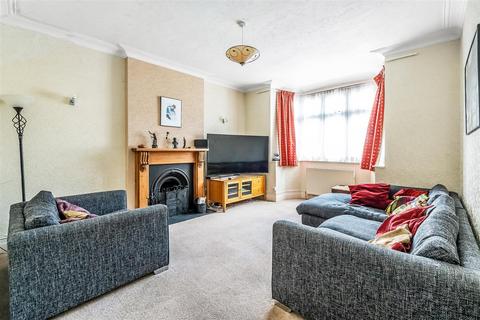 6 bedroom detached house for sale, Holland Avenue, Cheam, SM2