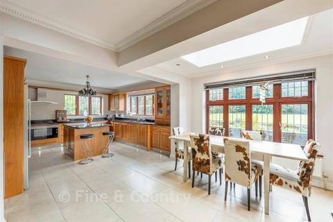 6 bedroom detached house for sale, Brightling Road, Robertsbridge TN32