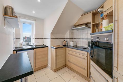 undefined, Abbotsmead Place, Caversham, Reading