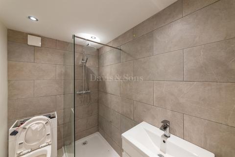 4 bedroom end of terrace house for sale, Hill Street, Abercarn, Newport. NP11