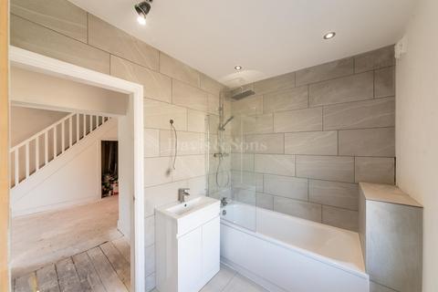 4 bedroom end of terrace house for sale, Hill Street, Abercarn, Newport. NP11
