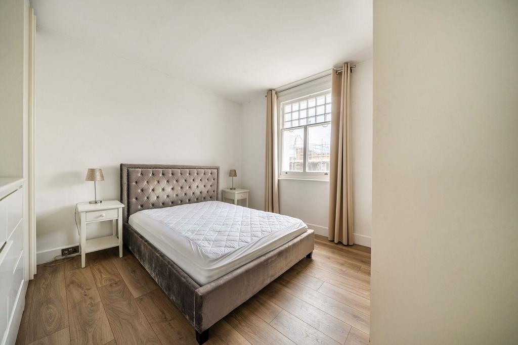 Apartment in London, Royal Borough of Kensington and Chelsea - View 4