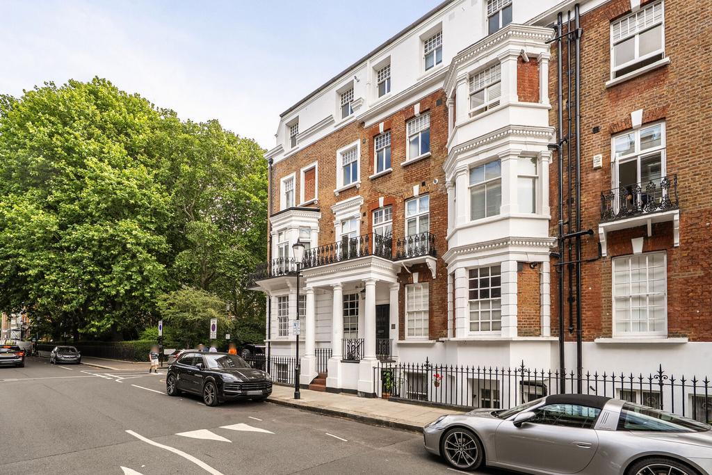 Apartment in London, Royal Borough of Kensington and Chelsea - View 3