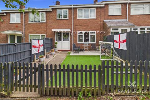 3 bedroom house to rent, Buckfast Close, Cheshire SK10