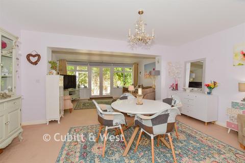 4 bedroom townhouse for sale, Oddstones, Pulborough RH20