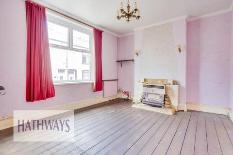 3 bedroom terraced house for sale, Grove Place, Griffithstown, NP4
