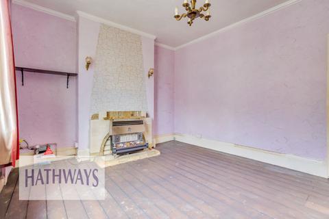 3 bedroom terraced house for sale, Grove Place, Griffithstown, NP4