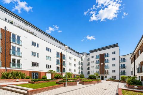 1 bedroom ground floor flat for sale, Stane Grove, London