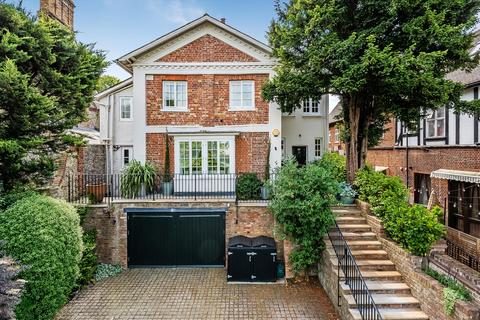 5 bedroom detached house for sale, London Road, Guildford, Surrey GU1.