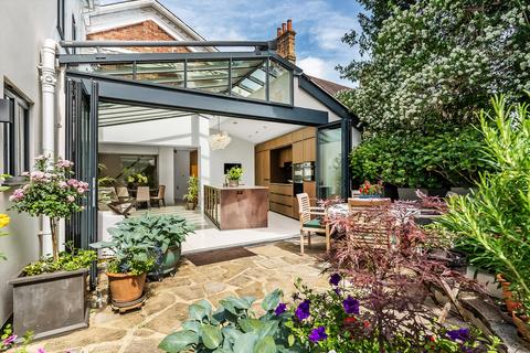 5 bedroom detached house for sale, London Road, Guildford, Surrey GU1.