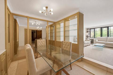 2 bedroom flat for sale, Cavendish House, 21 Wellington Road, St John's Wood, London