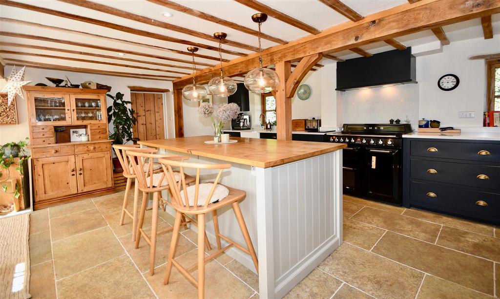 Refitted kitchen/dining room
