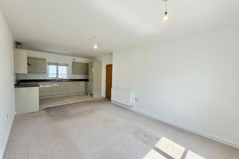 2 bedroom flat to rent, Bunkers Crescent, Bletchley, MK3