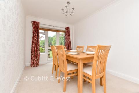 Kingscroft Road, Leatherhead, Surrey
