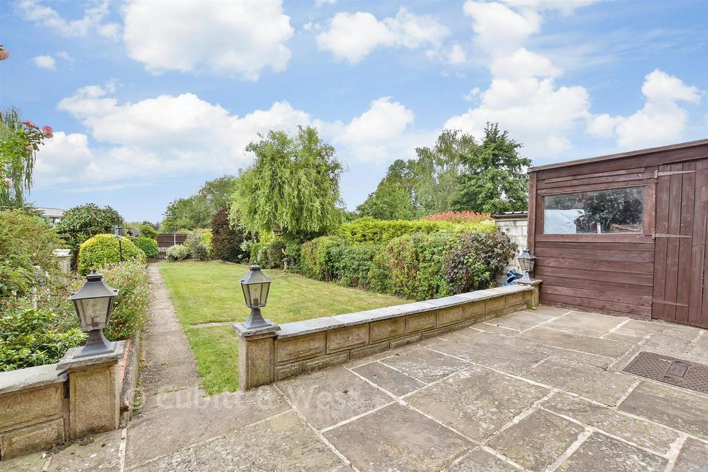 Patio / Decking