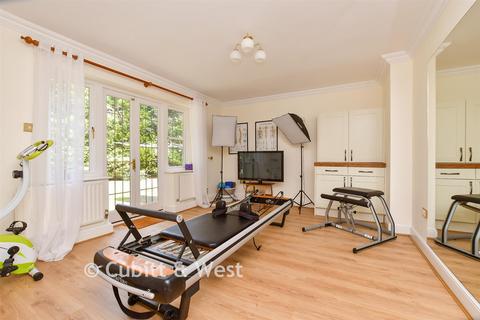5 bedroom detached house for sale, Reigate Road, Leatherhead KT22