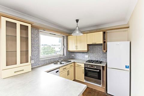 4 bedroom flat to rent, Elm Road, Kingston Upon Thames KT2