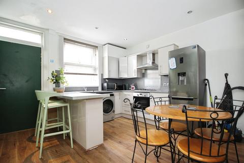 3 bedroom terraced house for sale, Burley Lodge Terrace, Leeds
