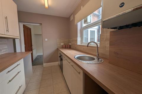 3 bedroom terraced house for sale, Lewes Road, Darlington