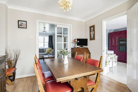 4 bedroom detached house for sale, Kestrel Way, Bicester, OX26