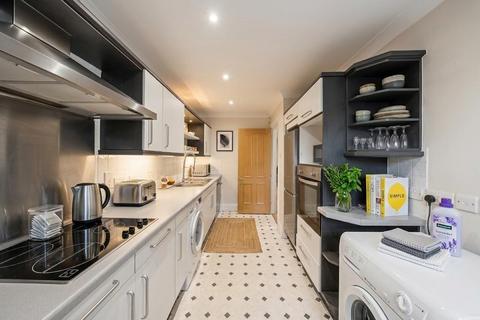 2 bedroom apartment for sale, Grosvenor Road, London SW1V