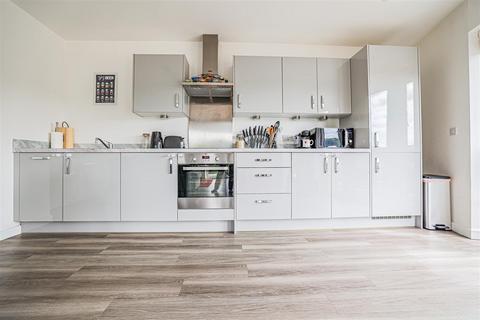 2 bedroom apartment for sale, Frogmore Road, Hemel Hempstead, HP3