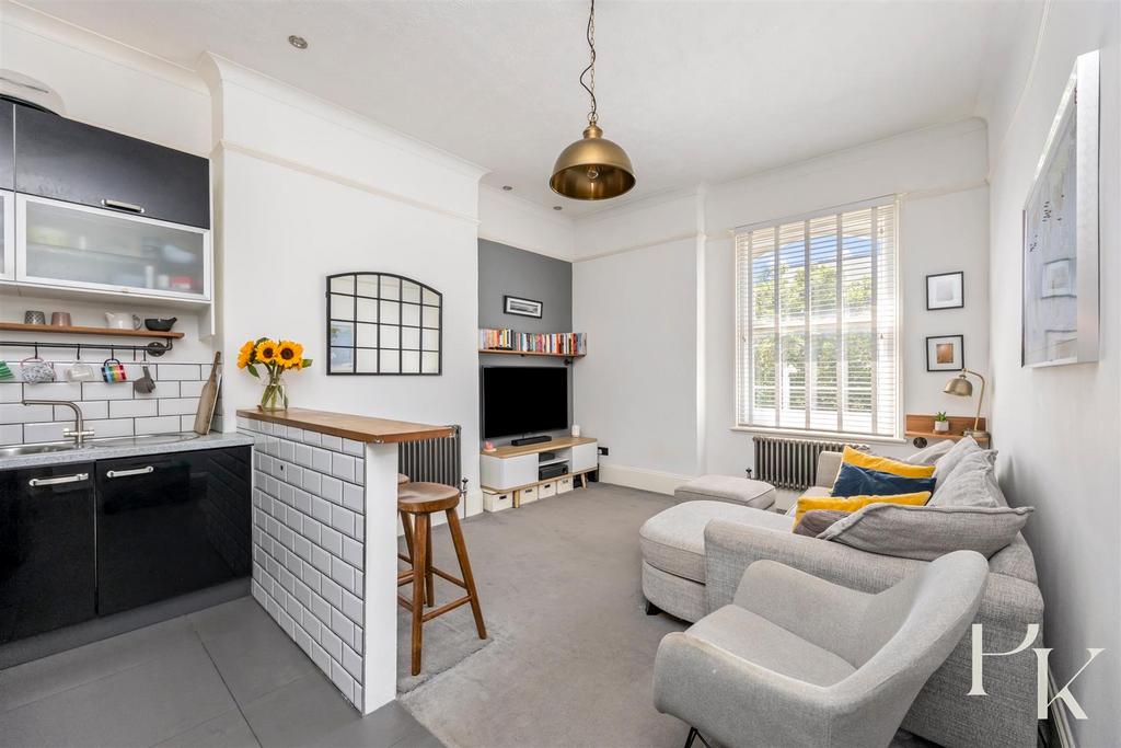 Apartment in Brighton, West Hill, Brunswick - View 2