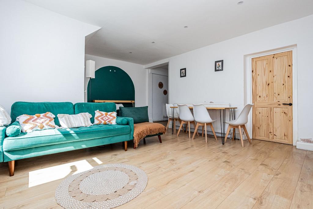 Apartment in Thanet, Cliftonville West, Cliftonville - View 3