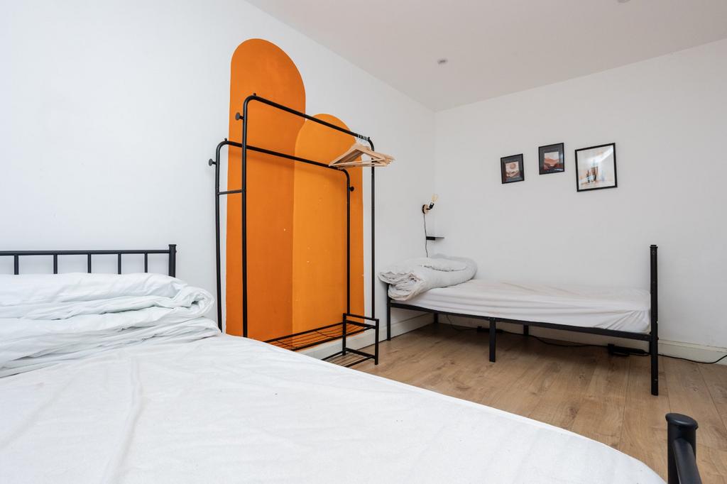 Apartment in Thanet, Cliftonville West, Cliftonville - View 5