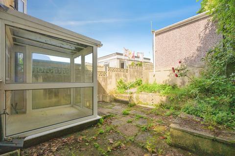 3 bedroom end of terrace house for sale, Earls Mill Road, Plymouth