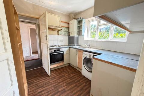 3 bedroom semi-detached house for sale, Woodcote Close, Kingston Upon Thames