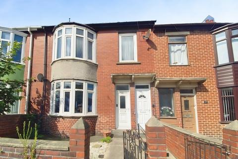 3 bedroom flat to rent, South Shields, Tyne and Wear, NE33