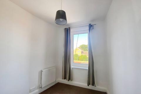 3 bedroom flat to rent, South Shields, Tyne and Wear, NE33