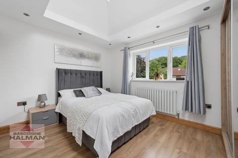 5 bedroom semi-detached house for sale, Langdale Road, Sale, M33