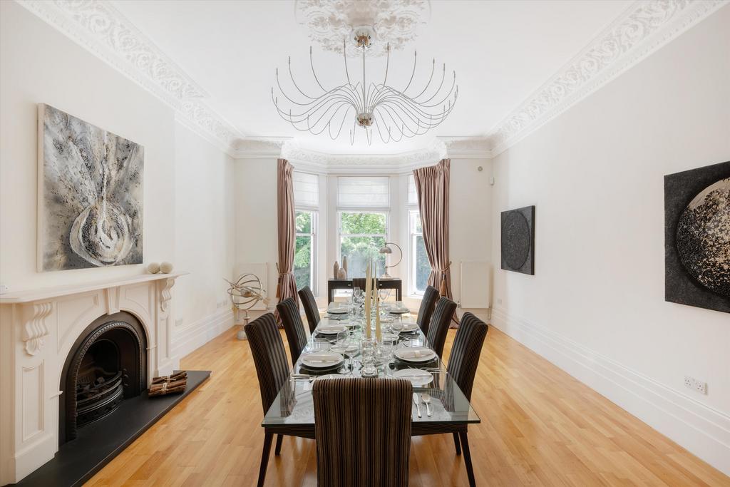 Dining room, fireplace
