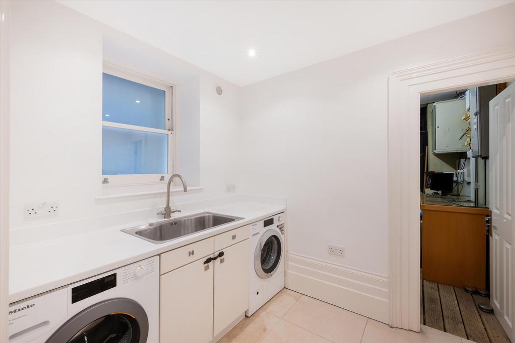 Utility room, utility