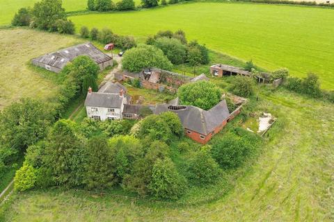 3 bedroom farm house for sale, Rushlade Farm House, Land and Barns for Development, Hilderstone