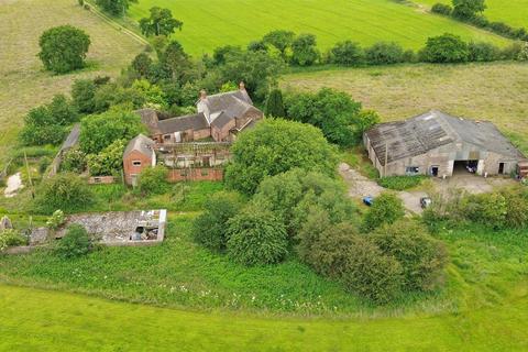 3 bedroom farm house for sale, Rushlade Farm House, Land and Barns for Development, Hilderstone