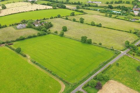 3 bedroom farm house for sale, Rushlade Farm House, Land and Barns for Development, Hilderstone