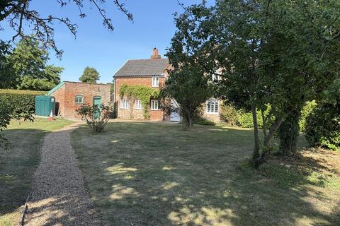 2 bedroom semi-detached house to rent, Campsea Ashe