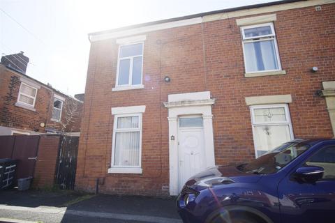 2 bedroom end of terrace house to rent, 2-Bed House To Let on Alexandra Street, Preston