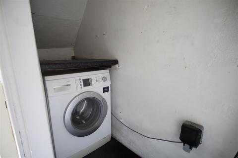 2 bedroom end of terrace house to rent, 2-Bed House To Let on Alexandra Street, Preston