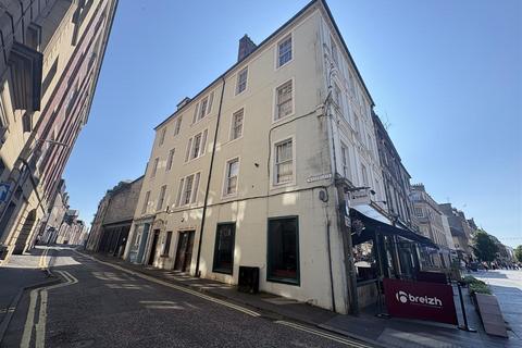 2 bedroom flat to rent, Watergate, Perth