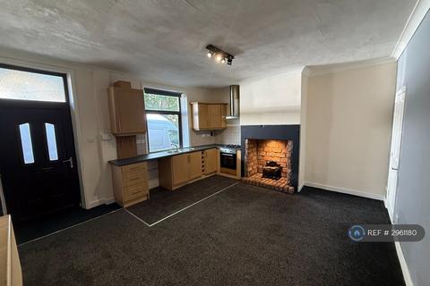 2 bedroom terraced house to rent, Valley Road, Cleckheaton, BD19