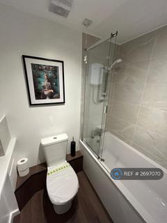 undefined, Romford, Romford Gidea Park, RM2